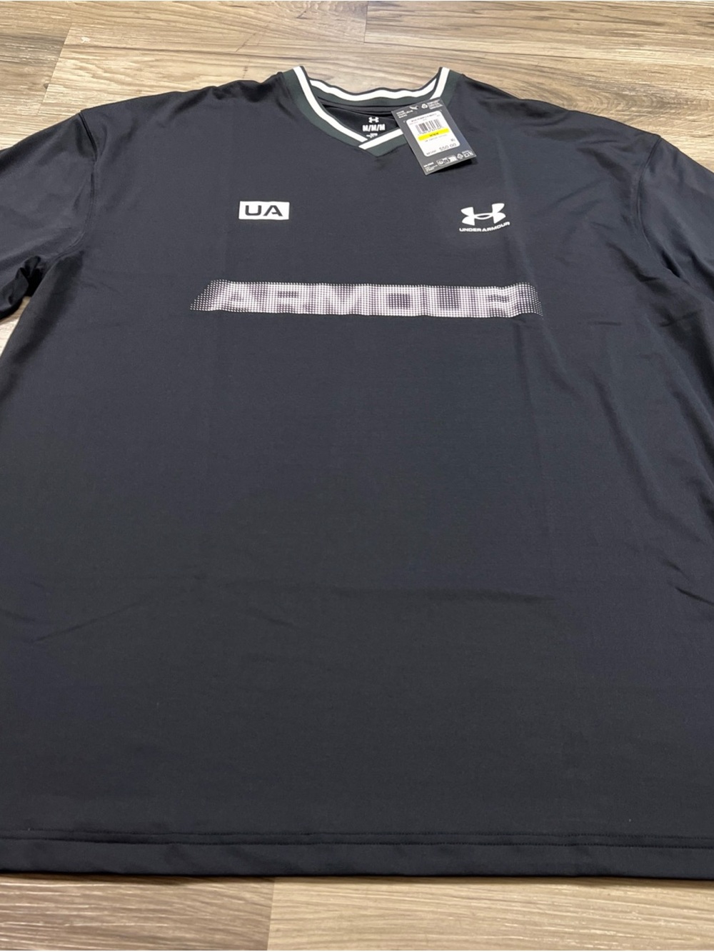 Under Armour Vanish Jersey Black/White TShirt Men’s Size Medium $50 NWT